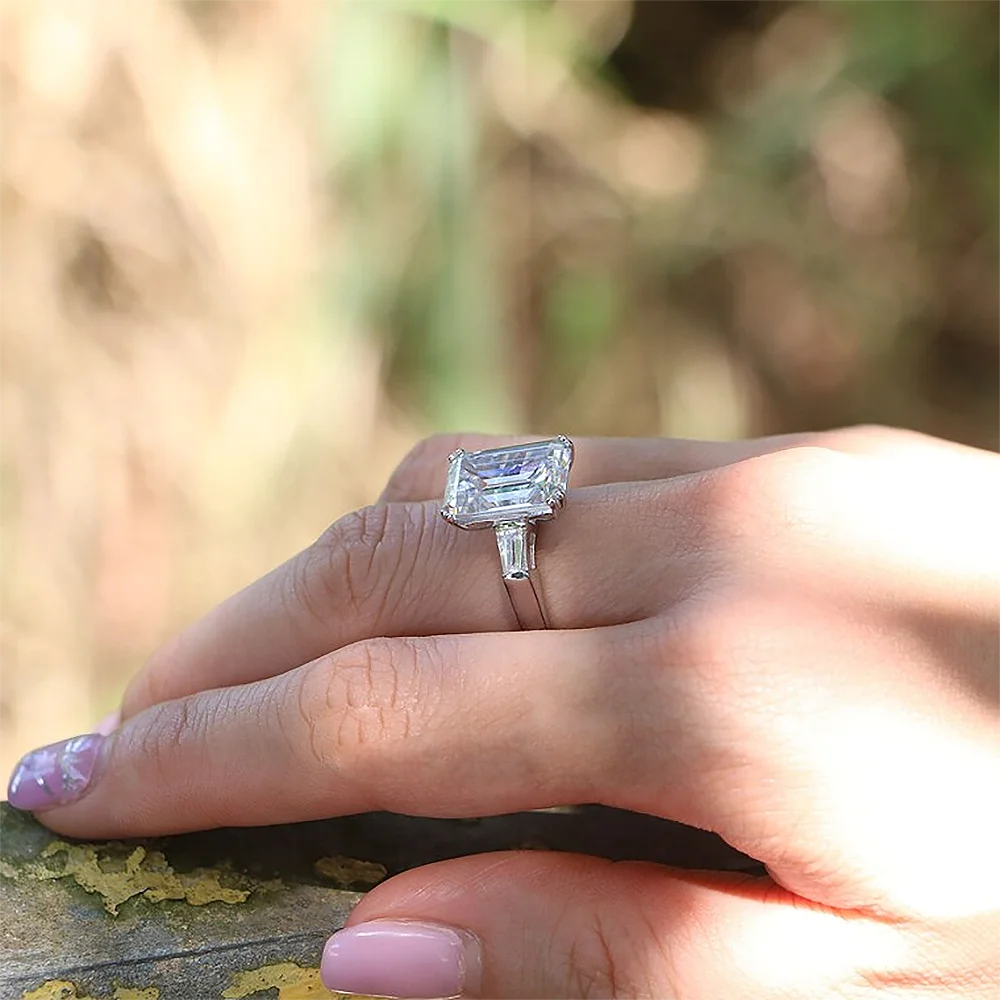 1/2/3/4 Carat Radiant Cut Moissanite Engagement Ring - EverlyCrafted